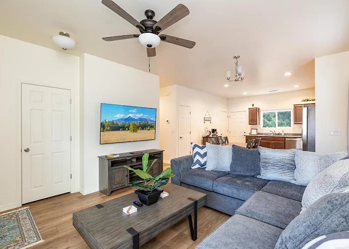 New House Near Mt Elden And Downtown Ferienhaus
